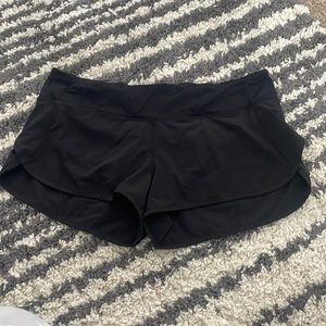 Speed up low rise lined lulu lemon shorts